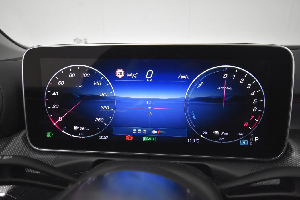 Mercedes-Benz C 2025