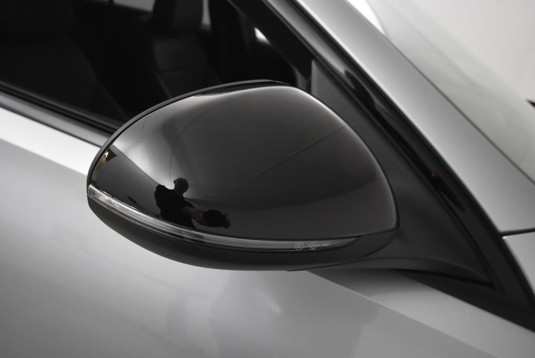 Mercedes-Benz C 2025