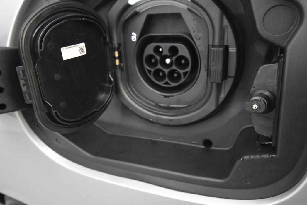 Mercedes-Benz C 2025