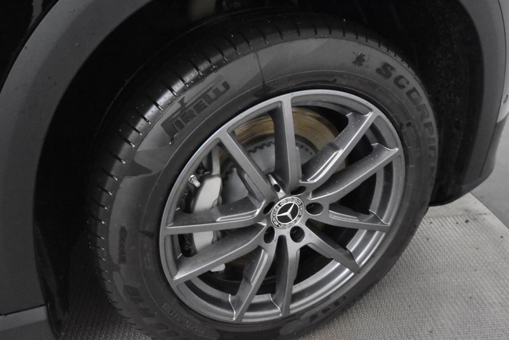 Mercedes-Benz EQE SUV 2025