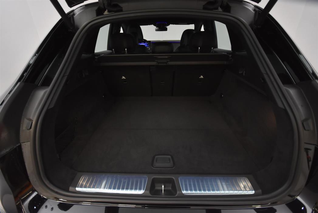 Mercedes-Benz EQE SUV 2025