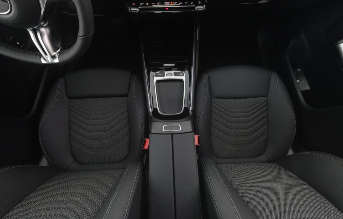 Mercedes-Benz GLA 2026