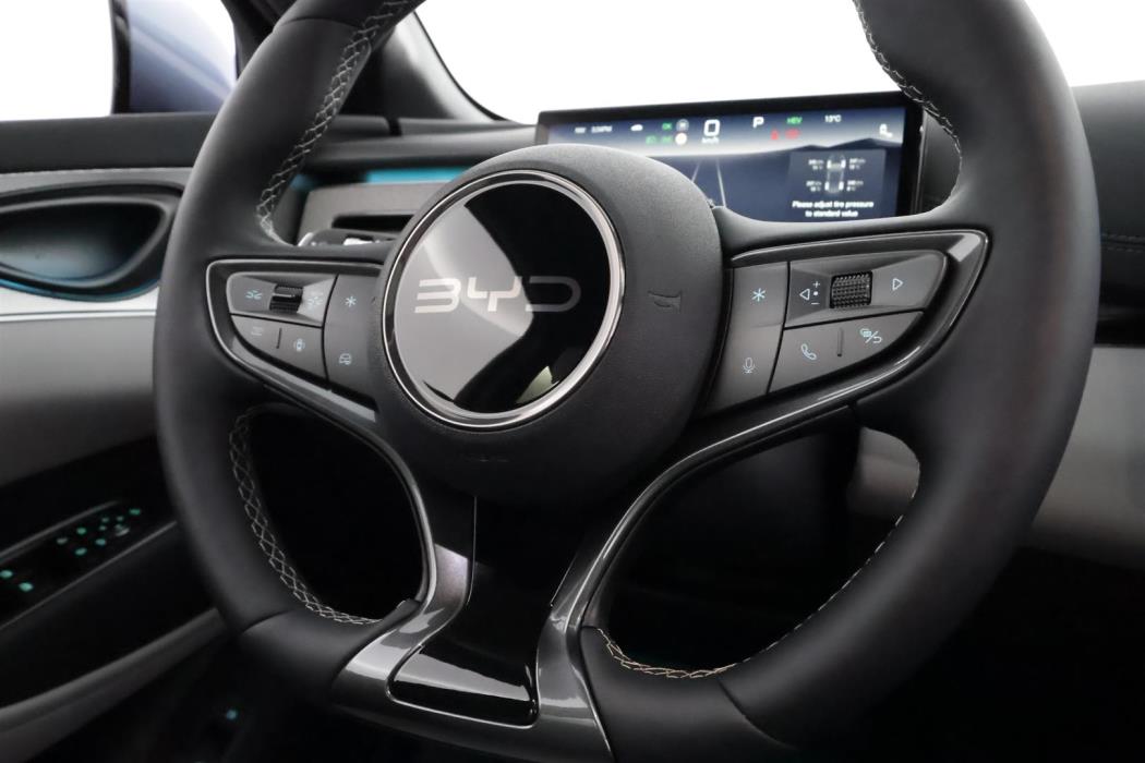 BYD Seal 6 DM-i 2025