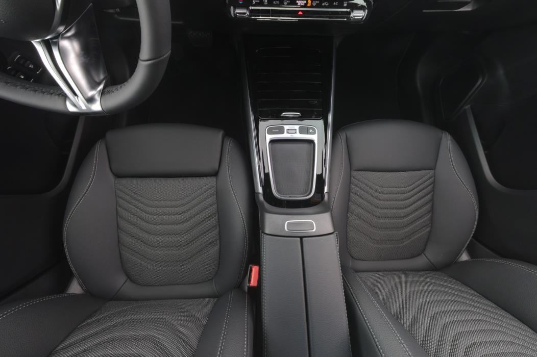 Mercedes-Benz GLA 2026