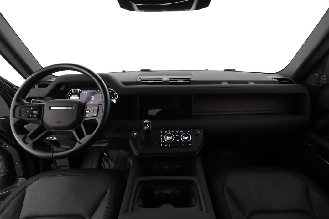Land Rover Defender 2022