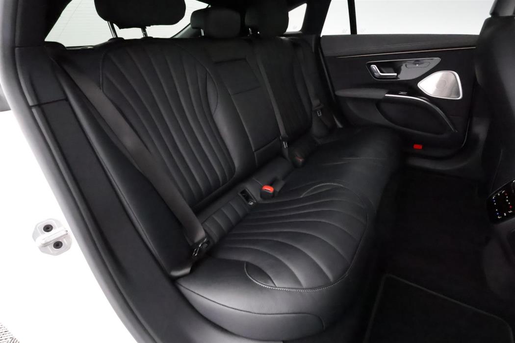 MERCEDES-BENZ EQS 2023