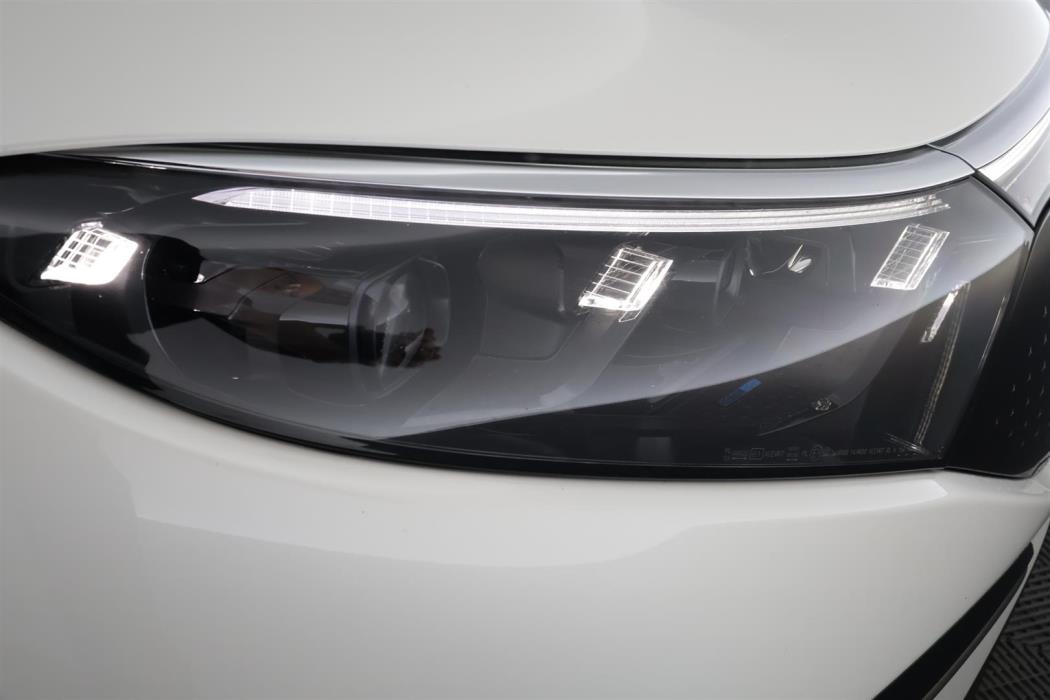 MERCEDES-BENZ EQS 2023