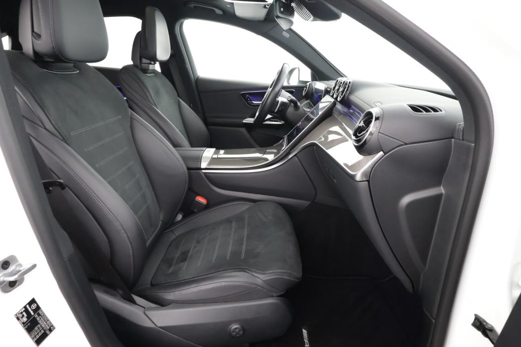 Mercedes-Benz GLC 2023