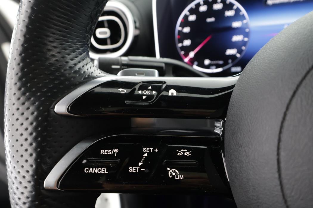 Mercedes-Benz GLC 2023