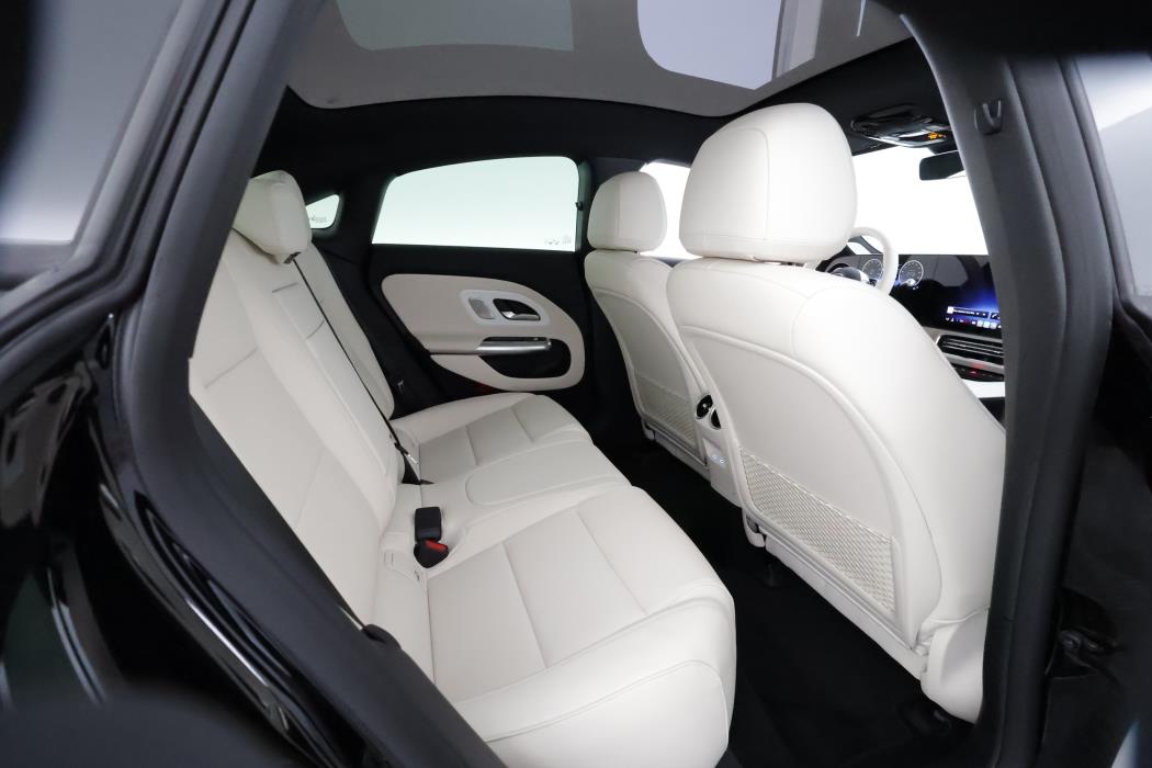 Mercedes-Benz CLA 2025