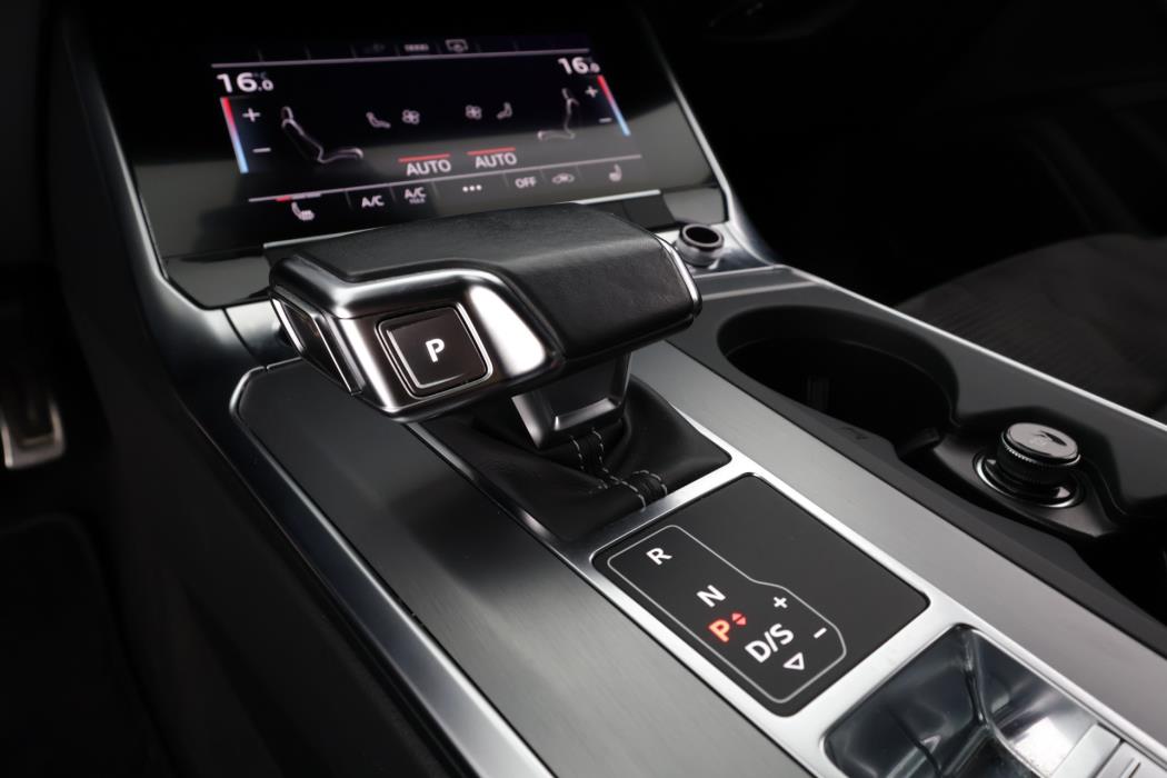 AUDI A6 2021