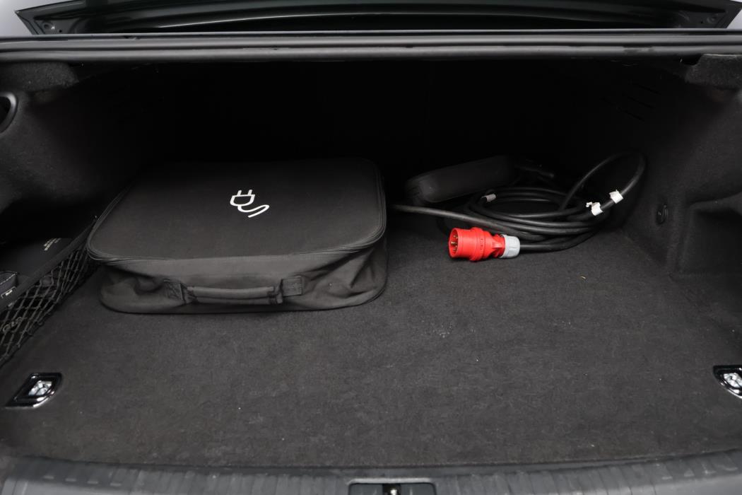 AUDI A6 2021