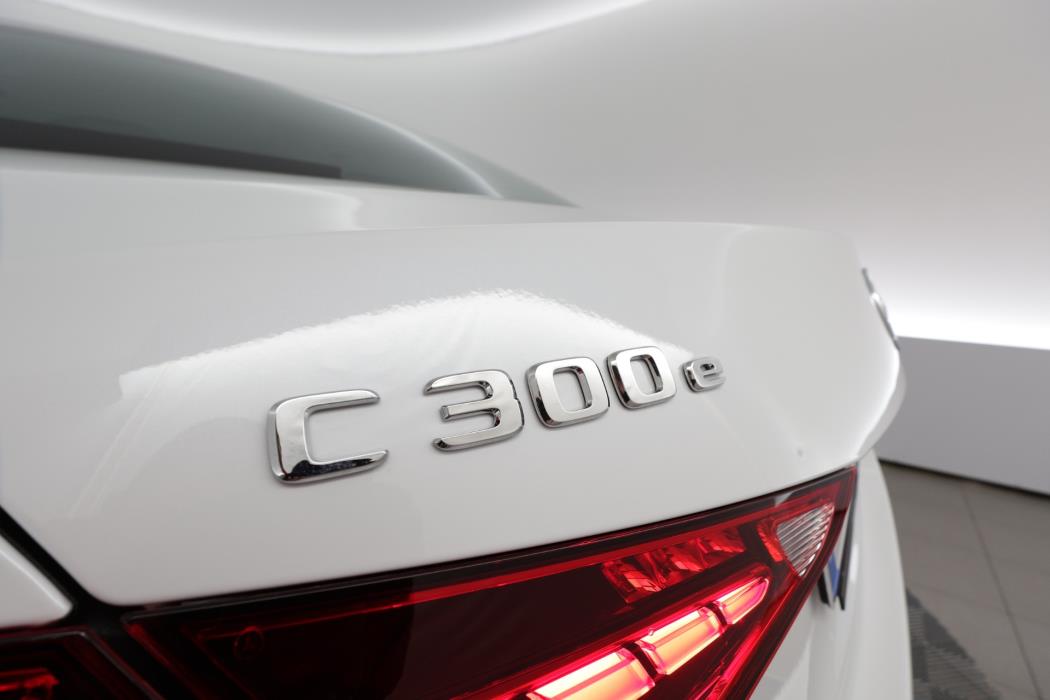 Mercedes-Benz C 2025