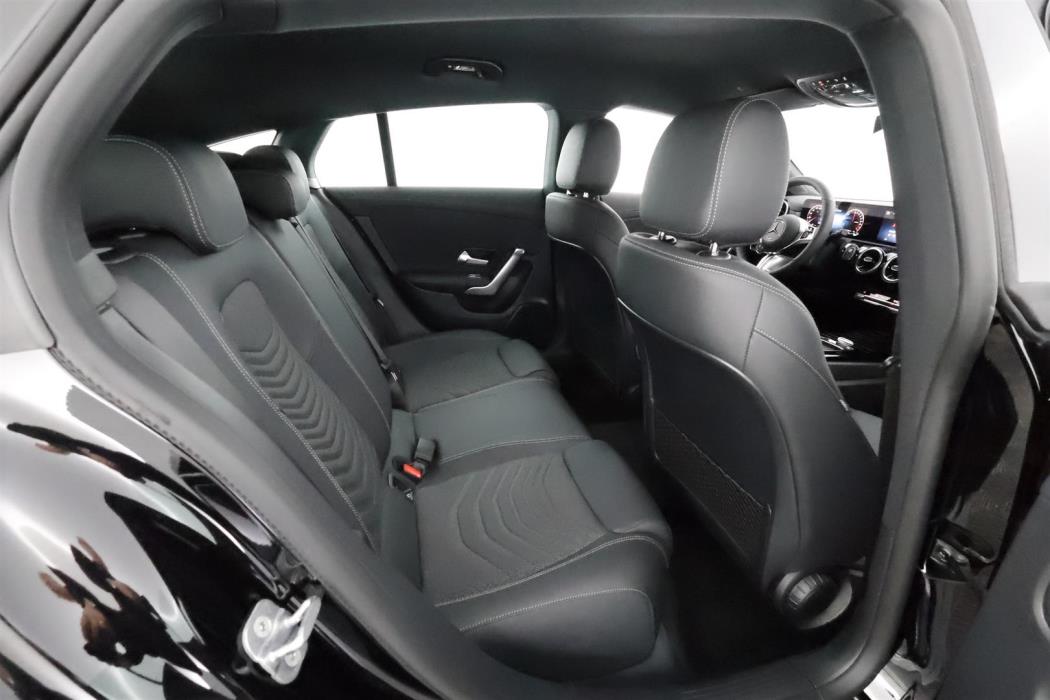 Mercedes-Benz CLA 2025