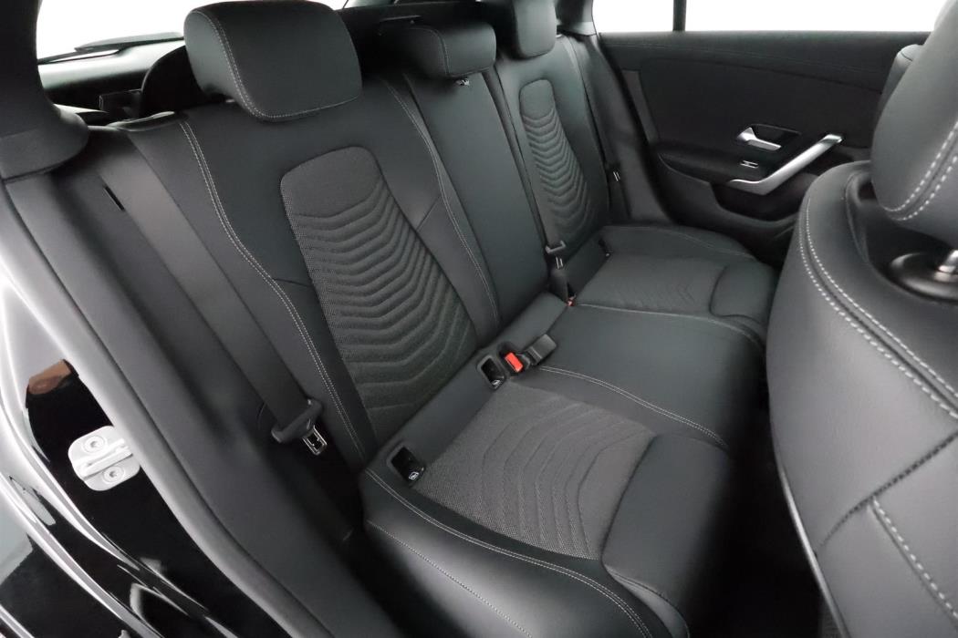 Mercedes-Benz CLA 2025