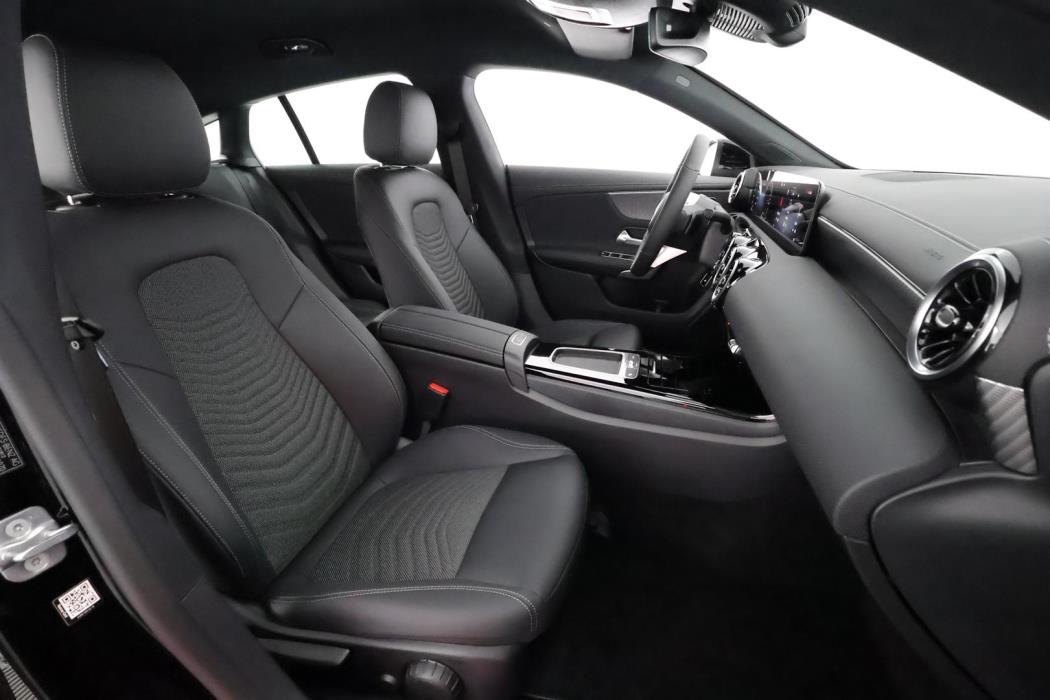 Mercedes-Benz CLA 2025