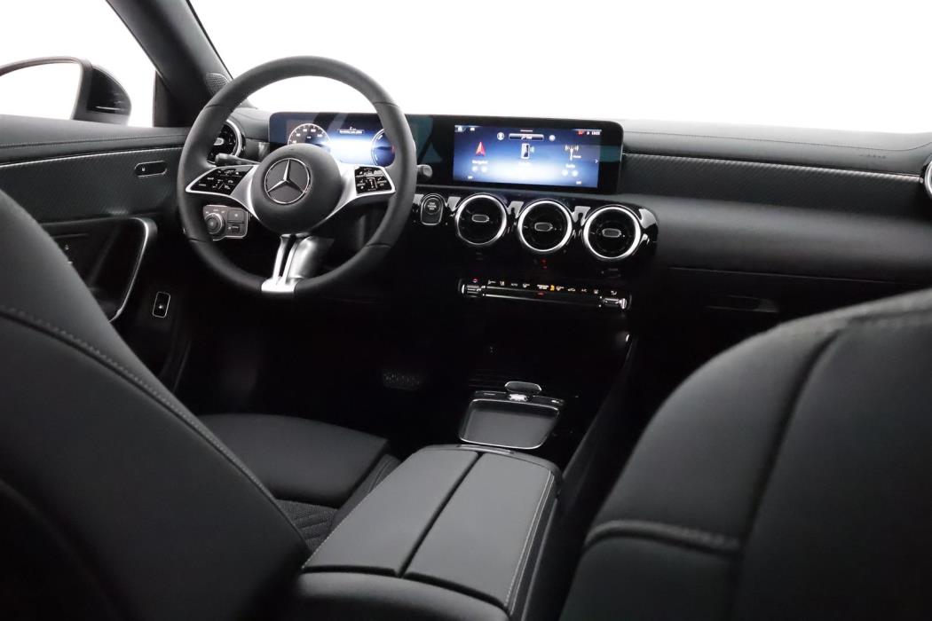 Mercedes-Benz CLA 2025