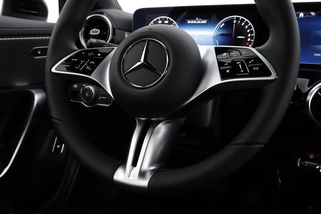 Mercedes-Benz CLA 2025