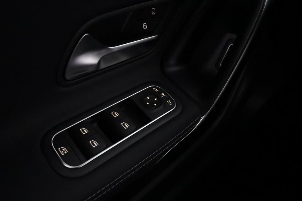 Mercedes-Benz CLA 2025