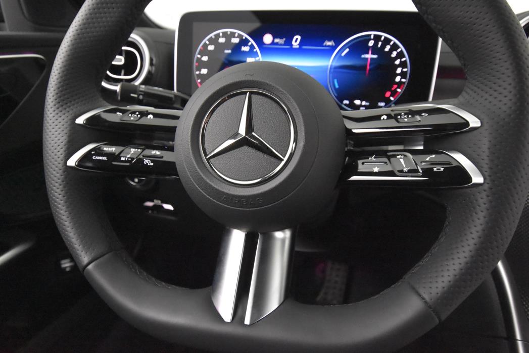 Mercedes-Benz C 2025