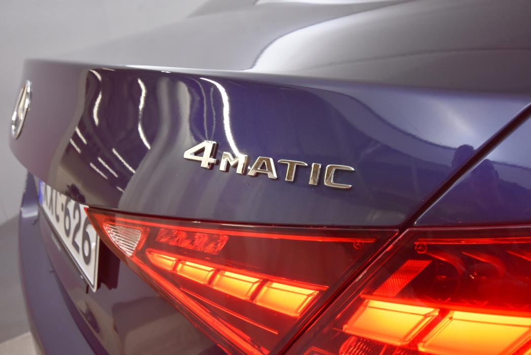 Mercedes-Benz C 2025