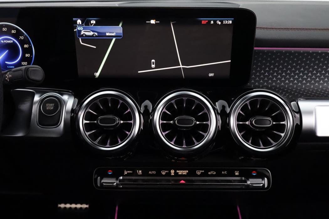 Mercedes-Benz EQB 2025