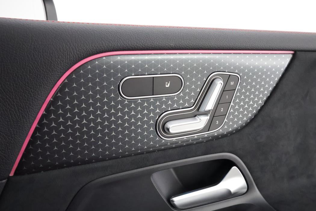 Mercedes-Benz EQB 2025