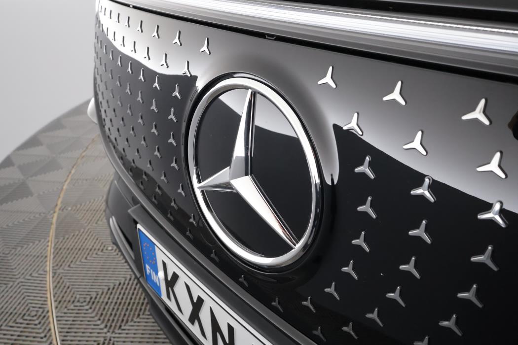 Mercedes-Benz EQB 2025