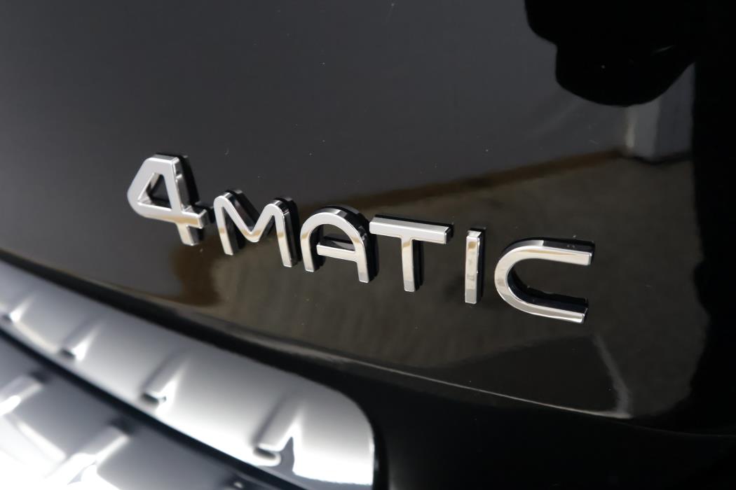 Mercedes-Benz EQB 2025