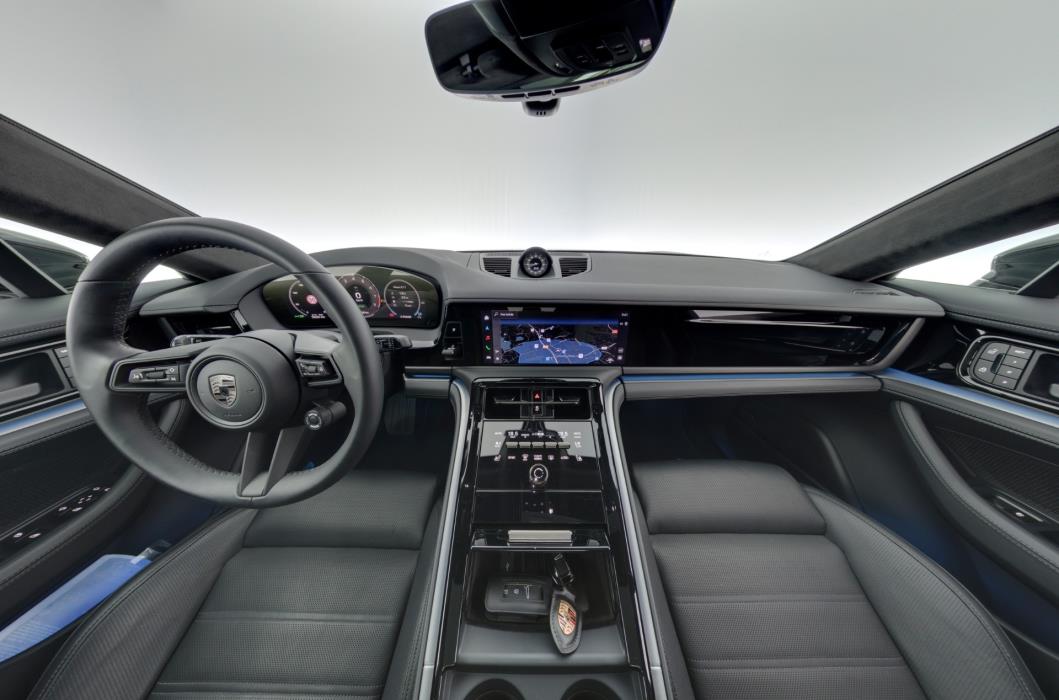 Porsche Panamera 2025
