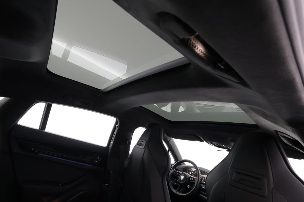 Porsche Panamera 2025