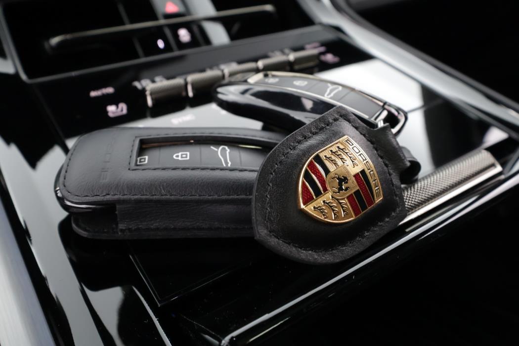 Porsche Panamera 2025