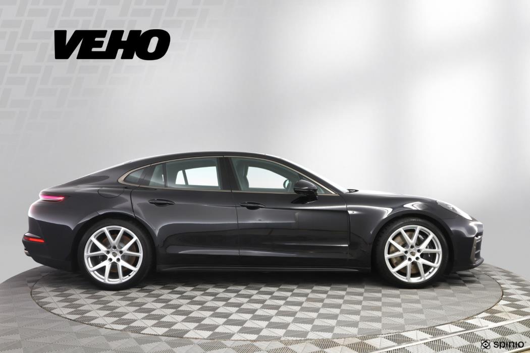 Porsche Panamera 2025