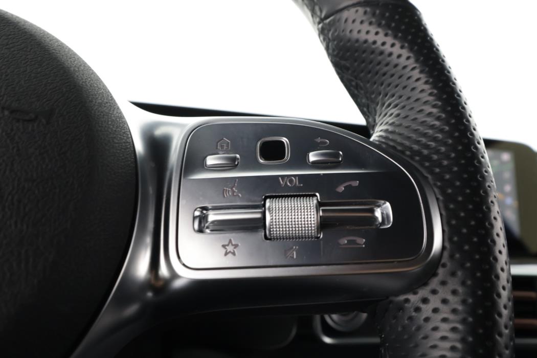 Mercedes-Benz EQC 2021