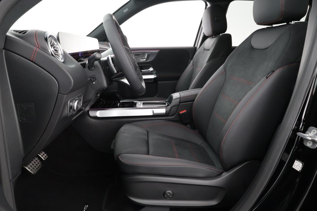 Mercedes-Benz EQB 2025