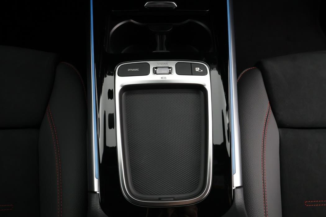 Mercedes-Benz EQB 2025