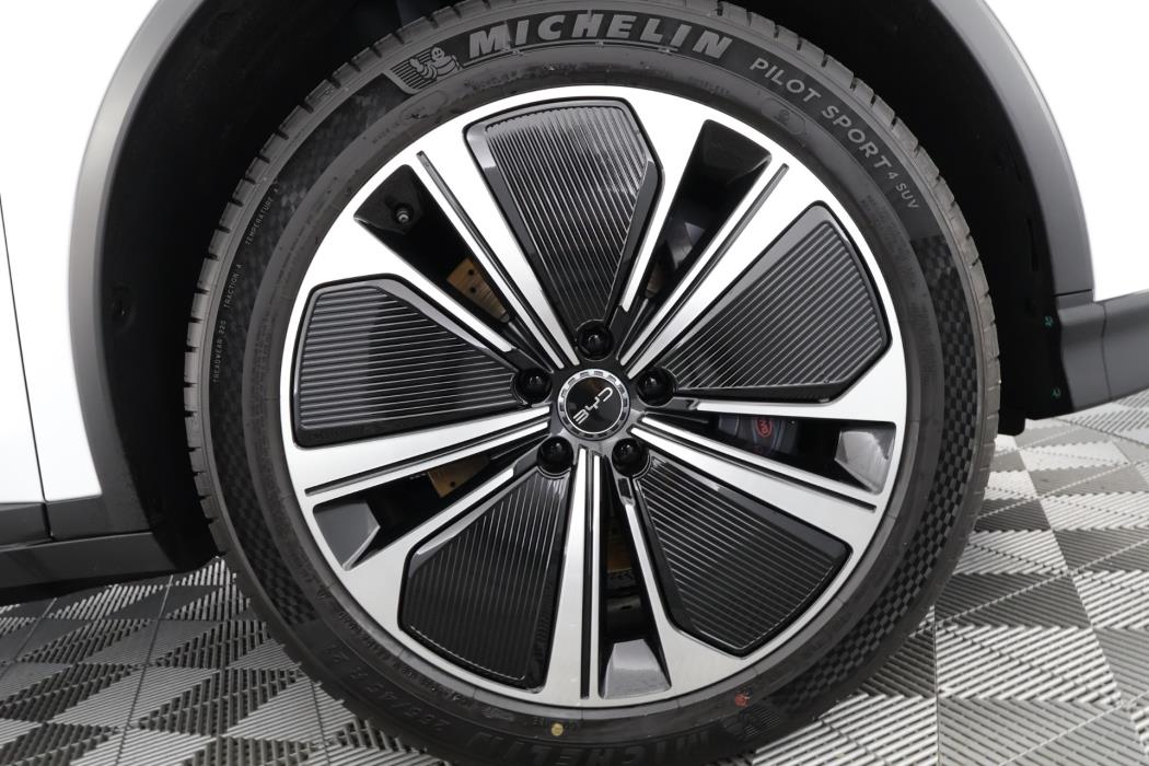 BYD Tang 2025