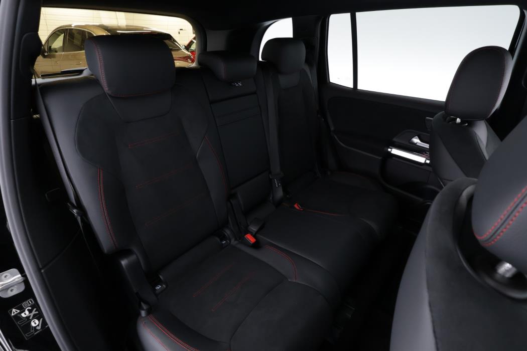 Mercedes-Benz EQB 2025