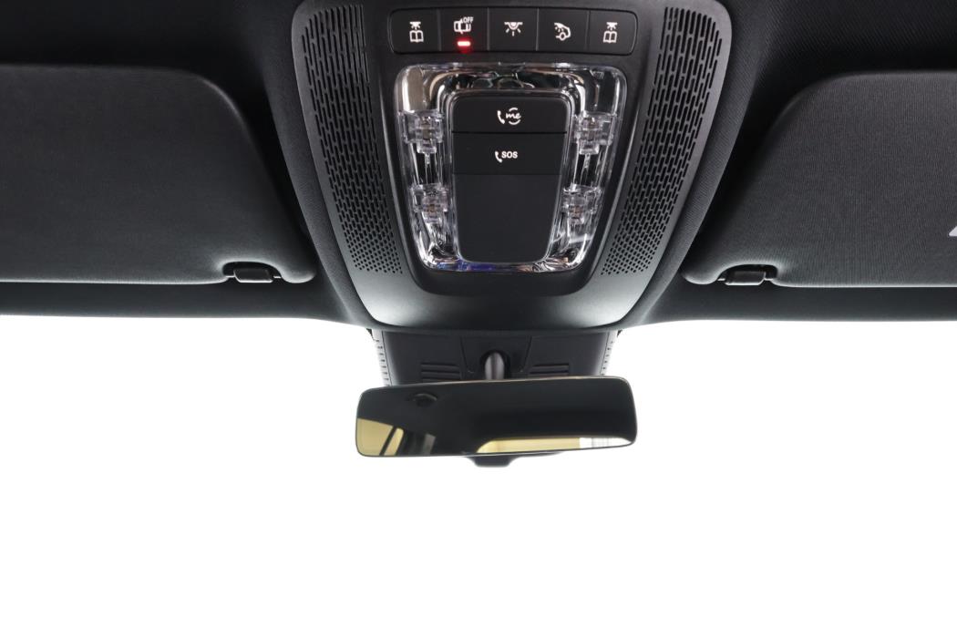 Mercedes-Benz EQB 2025