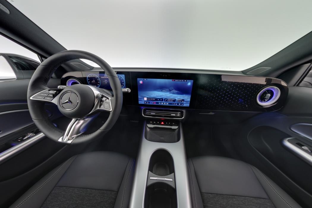Mercedes-Benz GLB 2026