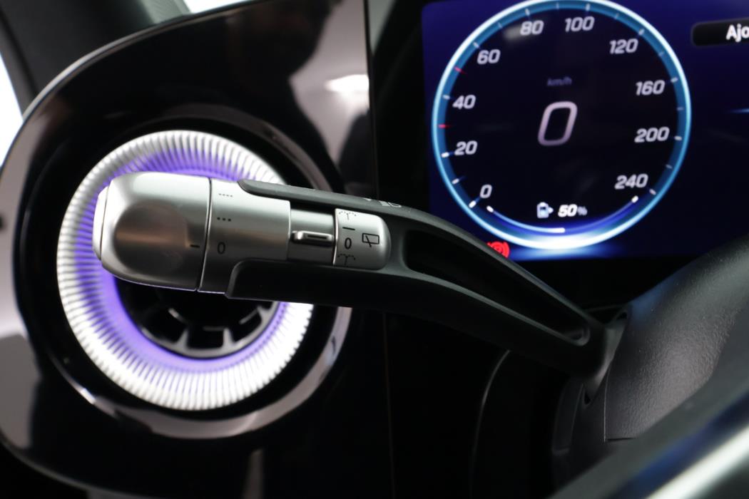 Mercedes-Benz GLB 2026