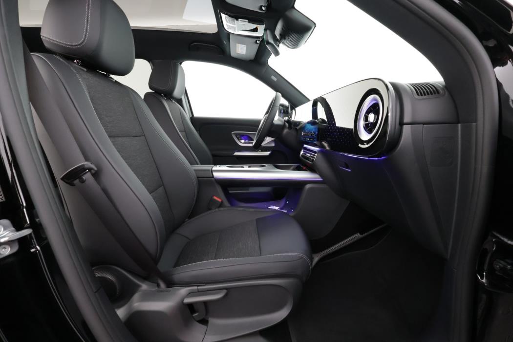 Mercedes-Benz GLB 2026
