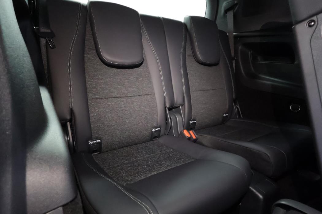 Mercedes-Benz GLB 2026