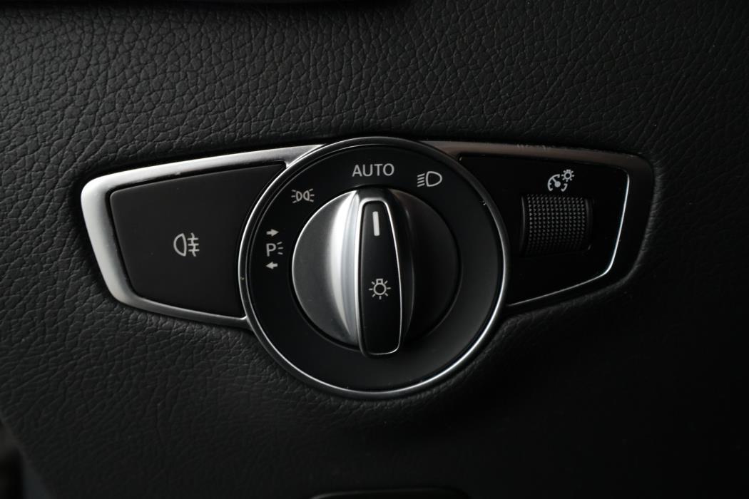 Mercedes-Benz EQC 2023