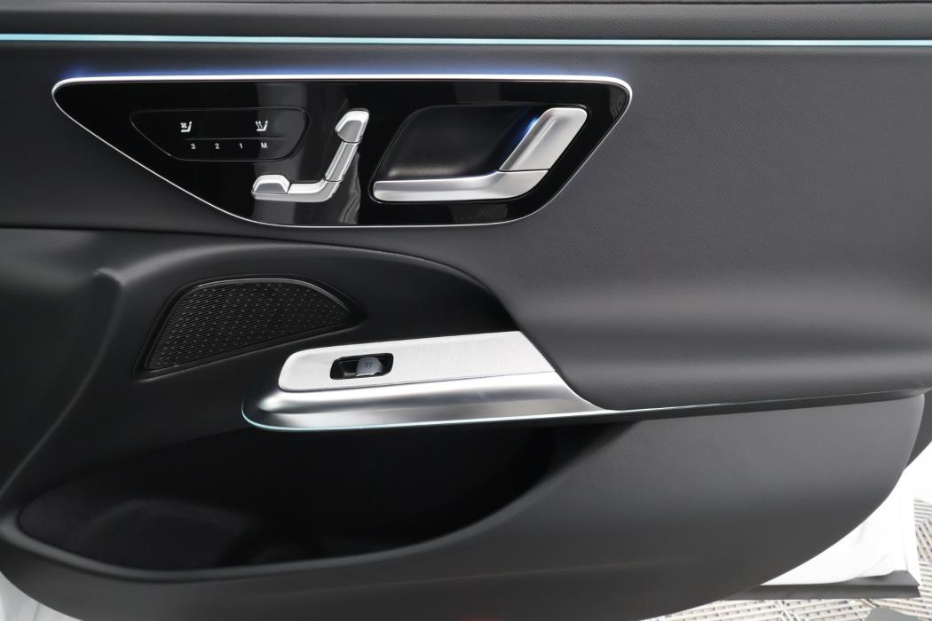 Mercedes-Benz E 2026