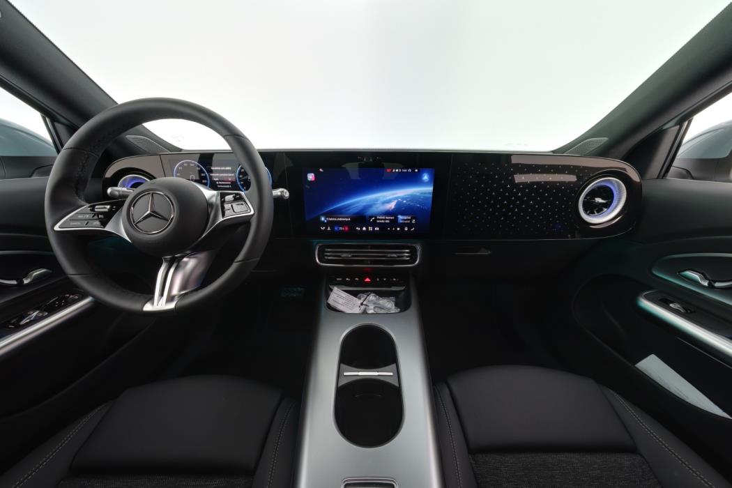 Mercedes-Benz GLB 2026