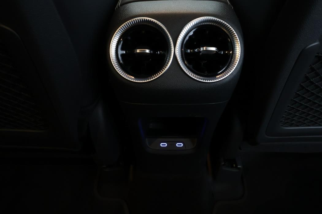 Mercedes-Benz GLB 2026