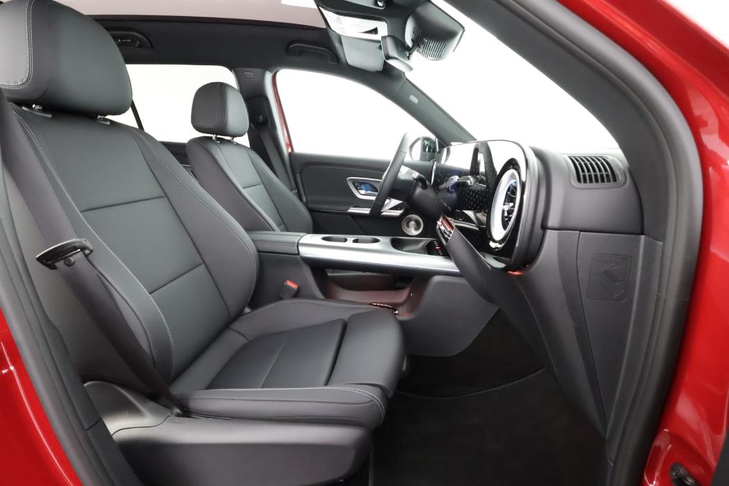 Mercedes-Benz GLB 2026