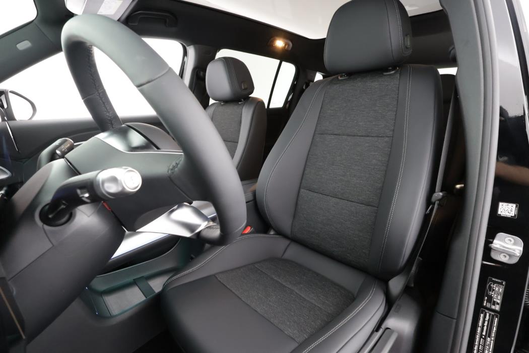 Mercedes-Benz GLB 2026