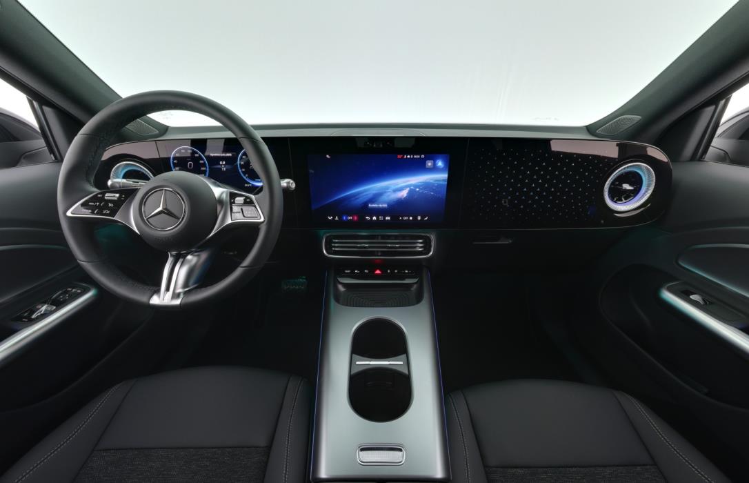 Mercedes-Benz GLB 2026
